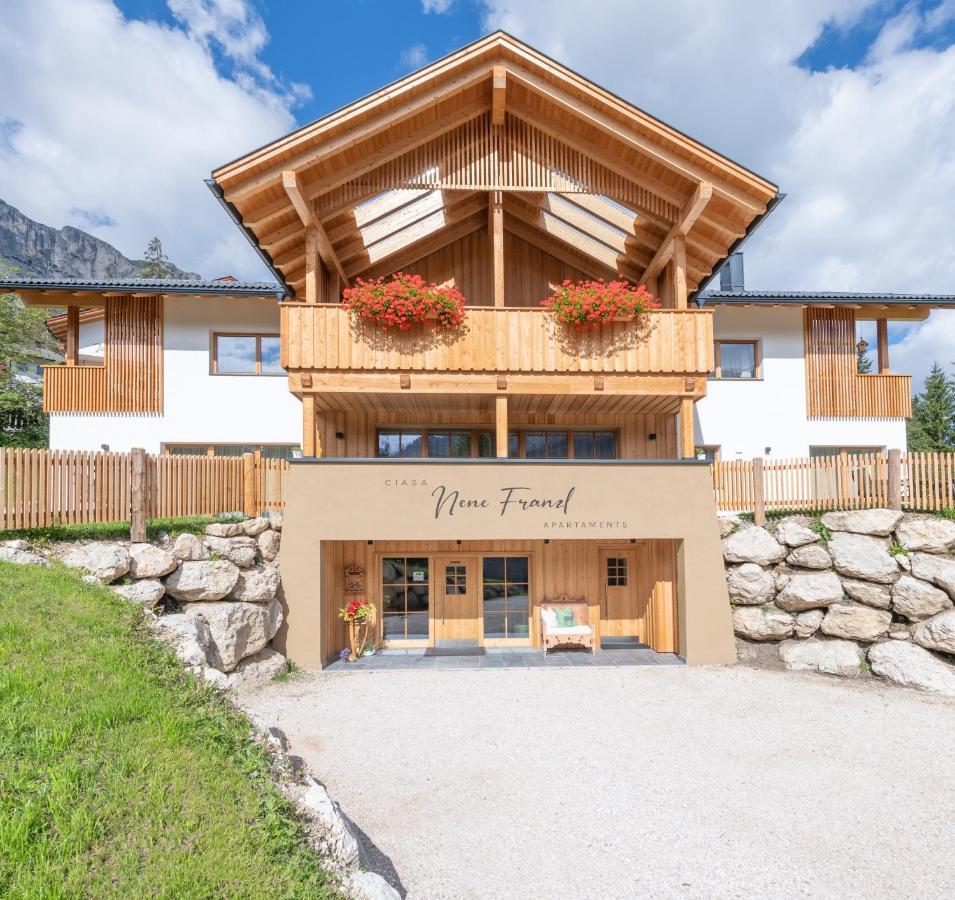 Ciasa Nene Franzl Aparthotel Badia  Exterior photo